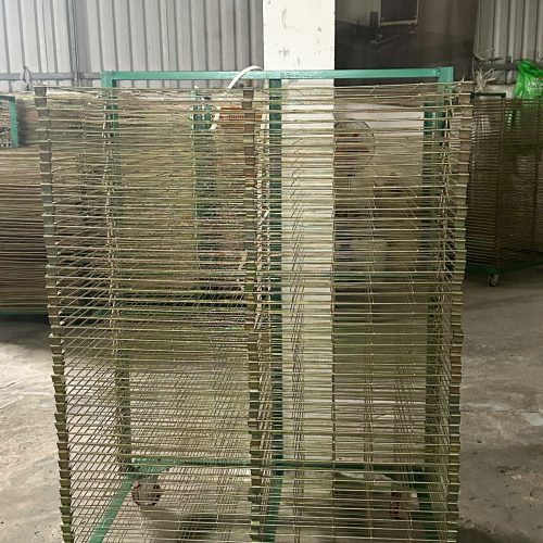 GIÁ PHƠI SẢN PHẢM IN
